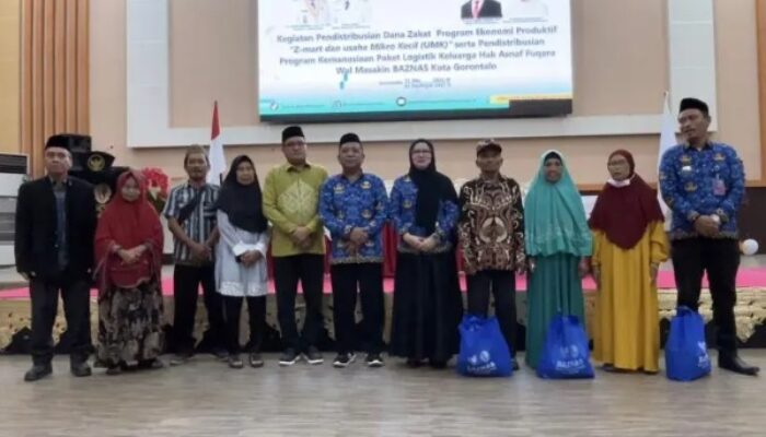 Baznas Kota Gorontalo Salurkan Bantuan Usaha dan Logistik Senilai Rp301 Juta