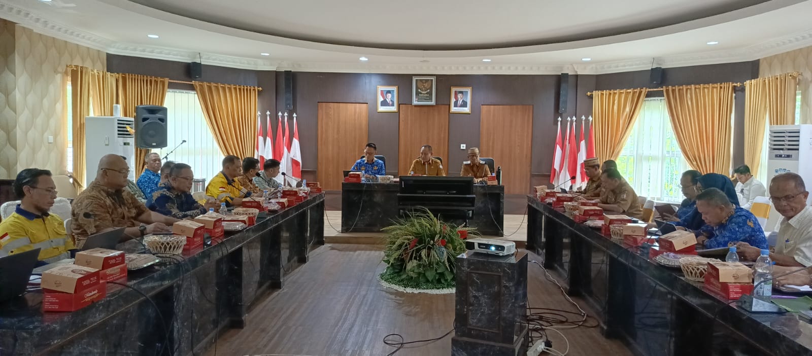 Karyawan Gorontalo Minerals