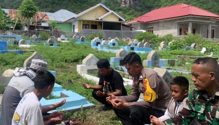 Jenazah Bayi yang Ditemukan di Pantai Leato Dimakamkan