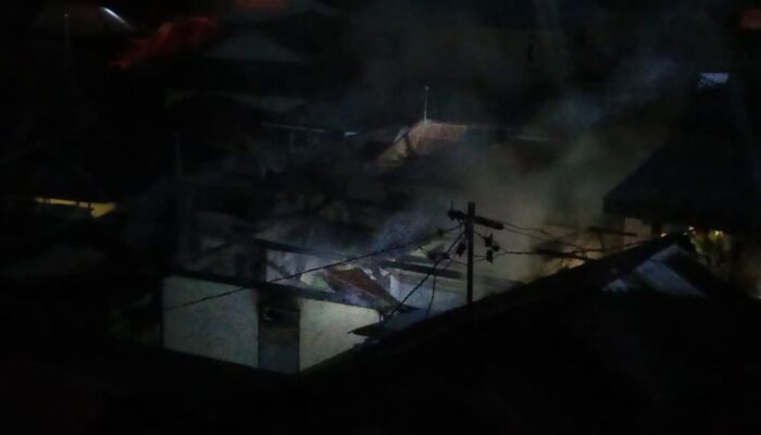 Rumah Dua Lantai di Pohe Terbakar, Api Baru Padam Sejam Lebih