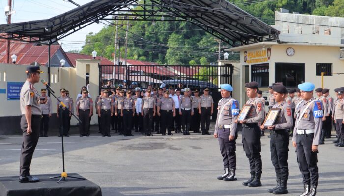 Tegakkan Disiplin dan Kode Etik, Polresta Gorontalo Kota PTDH 2 Personel