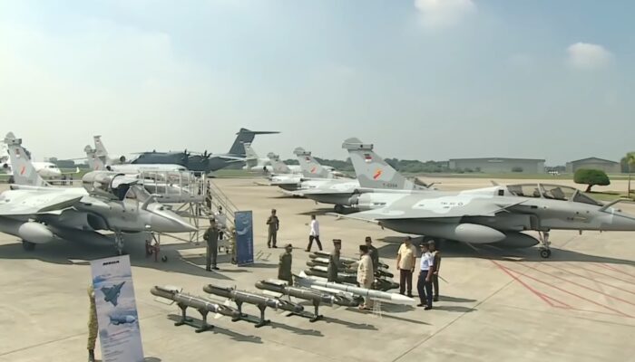 Presiden Prabowo Serahkan 6 Pesawat Tempur Rafale ke TNI AU