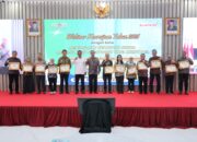 Sekjen Kementerian ATR/BPN Beri Penghargaan ke Satker Pengelola Kearsipan Terbaik