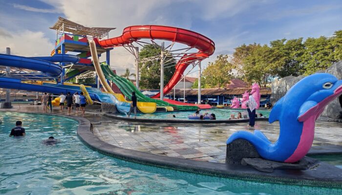 Jelang Libur Iduladha, Pengunjung di Wisata Air Planet Waterboom Gorontalo Meningkat