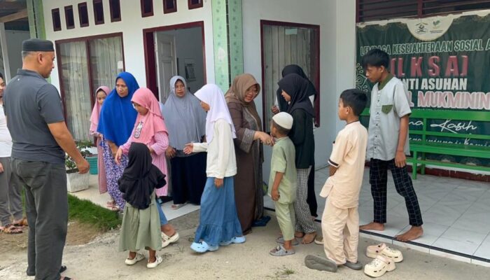 Dansat Brimob Polda Gorontalo Salurkan Tali Asih untuk Panti Asuhan Ummul Mukminin Limboto