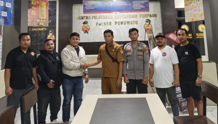Tim URC Polres Pohuwato Mediasi Warga yang Berselisih dengan Debt Collector