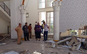 Wali Kota Adhan Tinjau Pekerjaan Renovasi Gedung Mall Pelayanan Publik