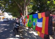 Jelang Piala Dunia 2026, Penjualan Bendera Meningkat di Gorontalo