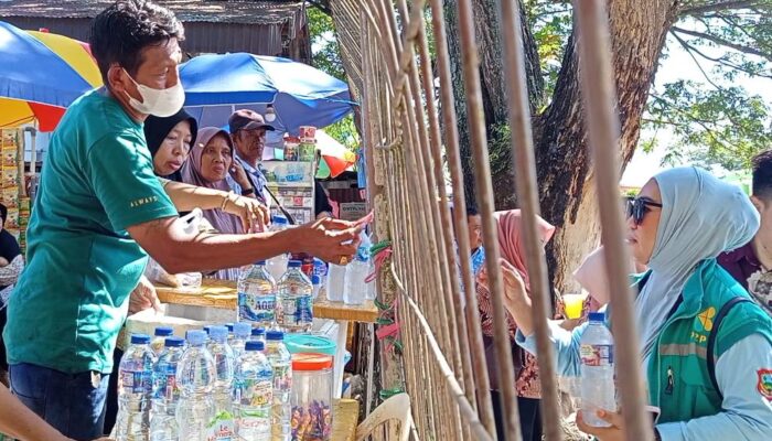 Pedagang Kaki Lima Raup Cuan di PENAS XVII Gorontalo