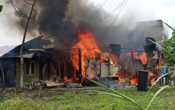 Rumah Warga dan Kos-Kosan Terbakar di Kompleks Perumahan Awara Gorontalo