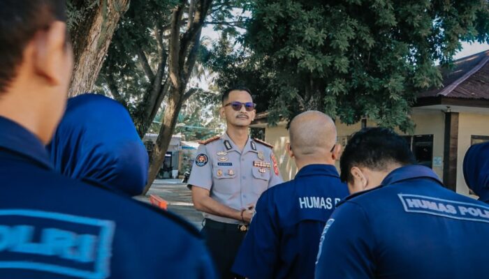 Kabid Humas Polda Gorontalo Tekankan Personel Tingkatkan Profesional dan Disiplin