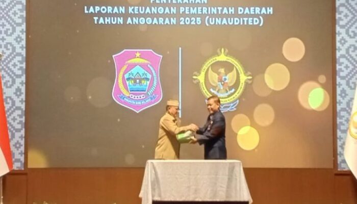 Bupati Ismet Serahkan LKPD 2025 Perkuat Transparansi Fiskal