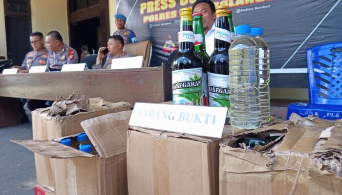 Polres Bone Bolango Sita Ratusan Botol Miras Hasil Operasi Pekat 2026