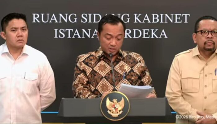 Pimpinan Badan Gizi Dirombak Total, Mensesneg Jamin Program MBG Tidak Terganggu