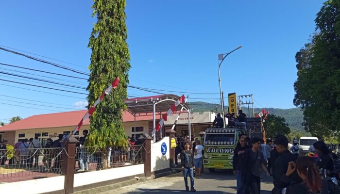 Massa Desak Polres Bone Bolango Usut Tuntas Konflik di Tambang Batu Gergaji
