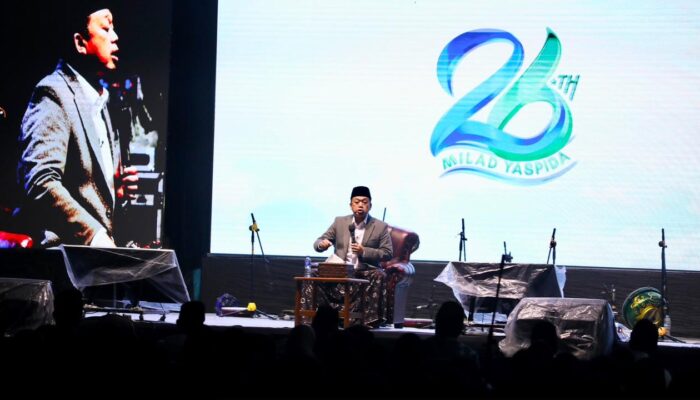 Menteri Nusron: Santri Harus Siap jadi Ulama, Teknokrat, dan Pemimpin Bangsa