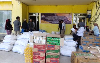 Dinas Kumperindag Gorontalo Serahkan Bantuan untuk Pelaku UMKM di Bone Bolango