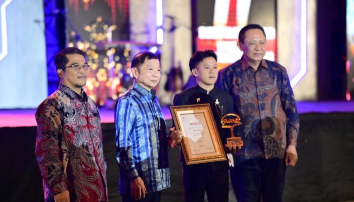 Gubernur Gusnar: SUMO Award Bantu Pemerintah Melihat Realita Masyarakat