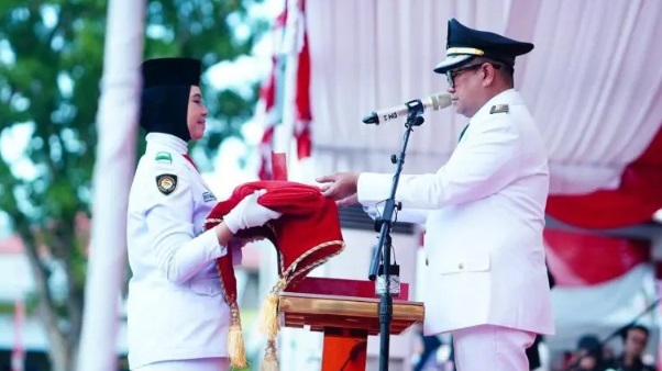 Upacara Penurunan Bendera