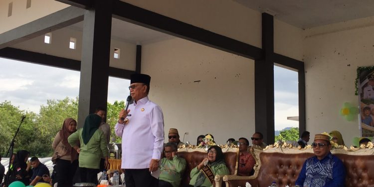 Bupati Ismet