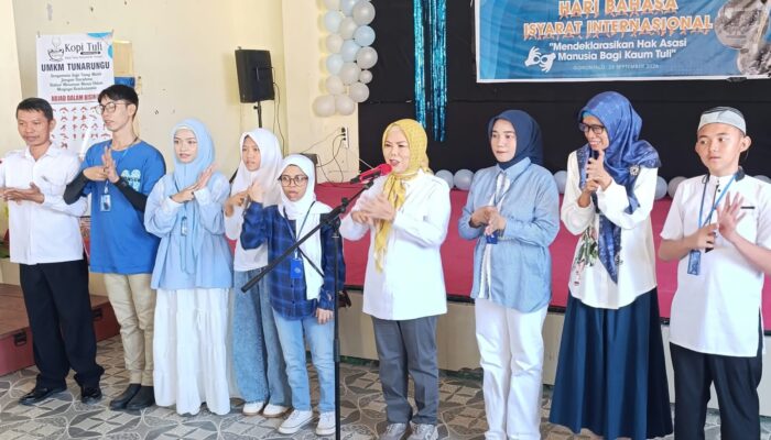 Wagub Idah Motivasi Penyandang Tuli Punya Karya dan Berpenghasilan