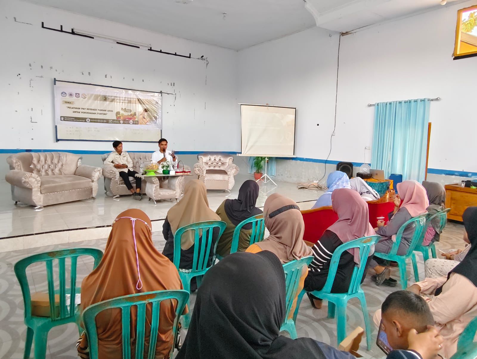 Mahasiswa KKN UNG