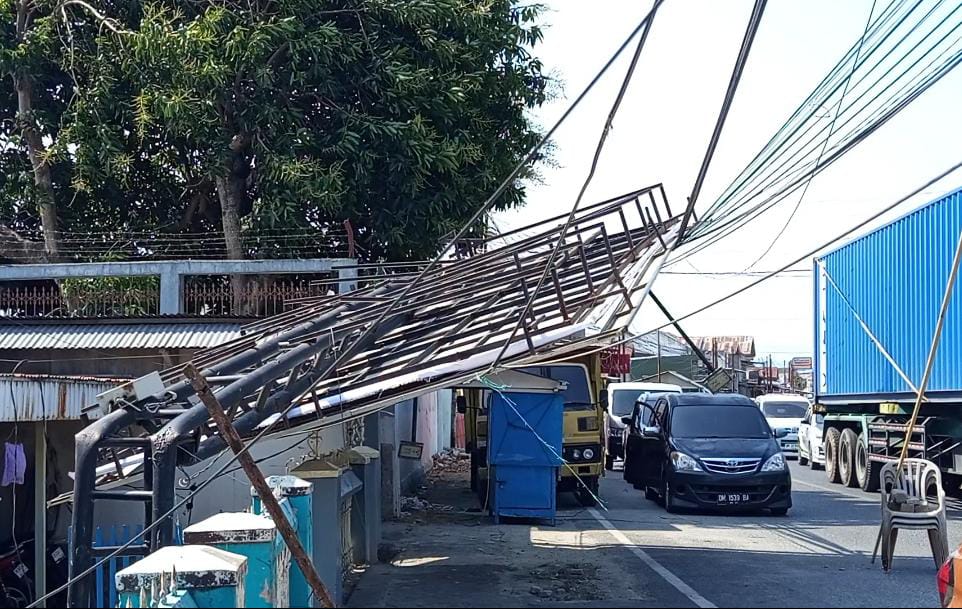 Papan Reklame