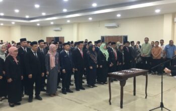 Bupati Ismet