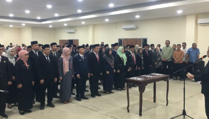 Bupati Ismet Tegaskan Rotasi Jabatan Bukan Hukuman, tapi Ujian Menuju Karier Lebih Tinggi