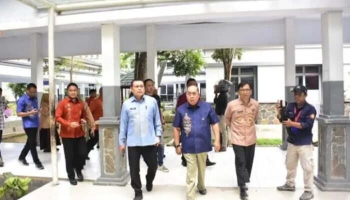 Pelayanan Kesehatan Dinilai Unggul, Pemkot Gorontalo Raih Penghargaan Kemendagri