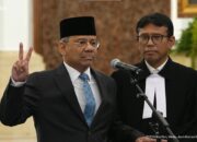 Presiden Lantik Suahasil Nazara sebagai Menteri Keuangan Gantikan Purbaya