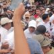 Demo ASN di Polda Gorontalo: Massa Saling Dorong dengan Polisi, Wali Kota Dievakuasi