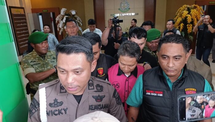 Eks Pj Gubernur Gorontalo Hamka Hendra Noer Resmi Ditahan Kejati atas Dugaan Korupsi