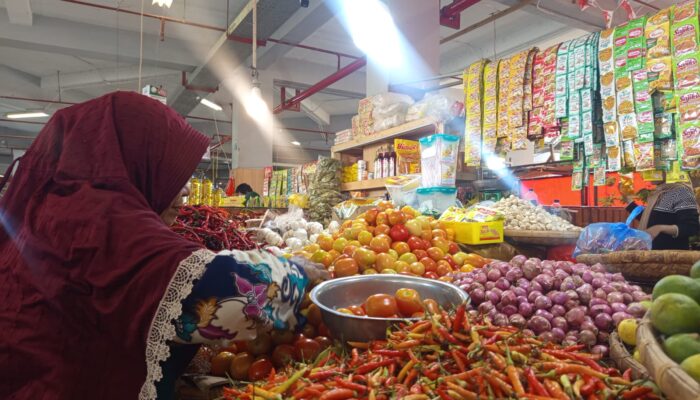 Info Pasar Gorontalo: Cabai Rawit Rp150 Ribu/Kg, Cabai Keriting Rp120 Ribu/Kg