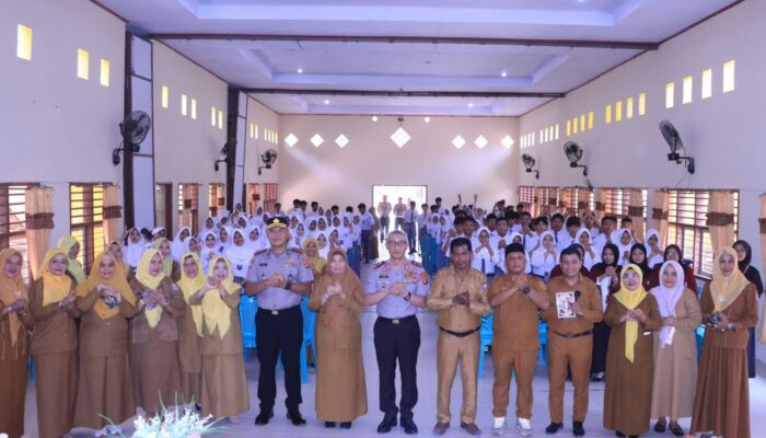 Kapolda Gorontalo Sambangi SMA Negeri 1 Telaga, Ajak Pelajar Jauhi Narkoba