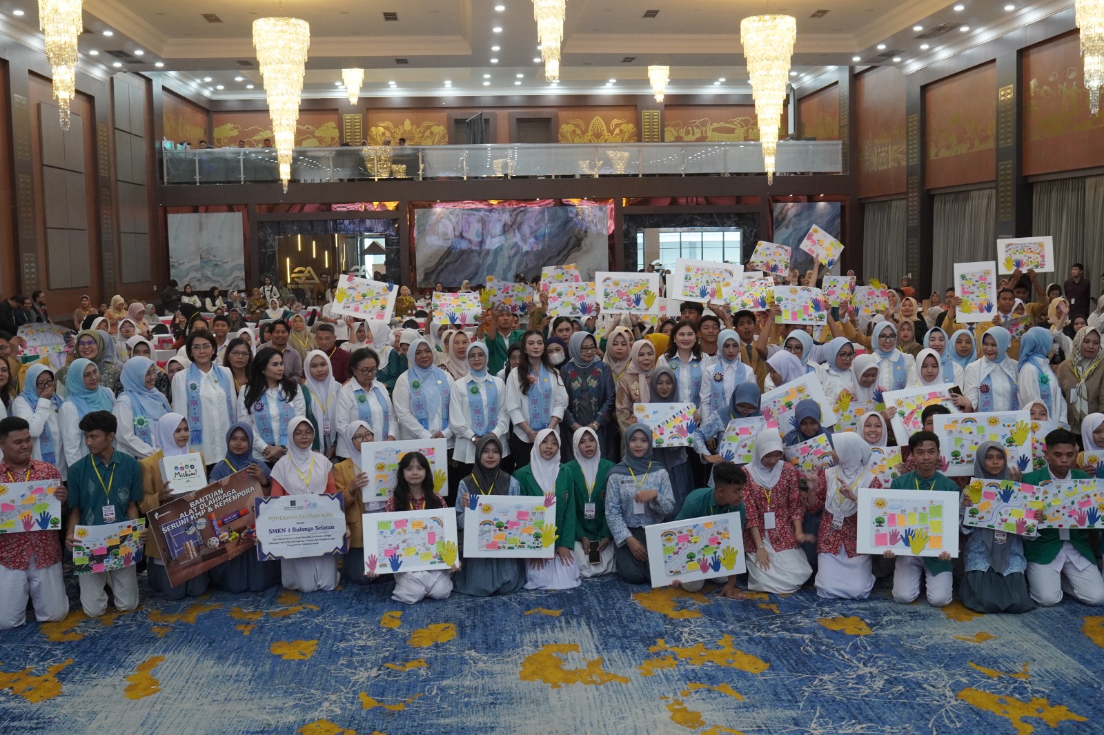 Selvi Ananda di Gorontalo